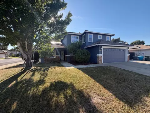 2250 Gold River Dr, Yuba City, CA 95991