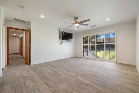Living - 709 Winfield Pl, Modesto, CA 95355 photo 13 of 13