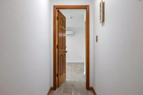 Entry Way - 709 Winfield Pl, Modesto, CA 95355 photo 7 of 12