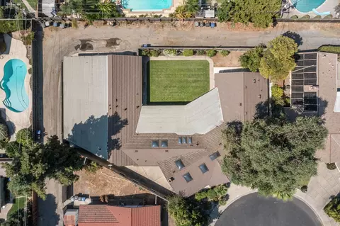 View/Area - 709 Winfield Pl, Modesto, CA 95355 photo 2 of 11