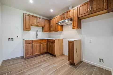 Kitchen - 709 Winfield Pl, Modesto, CA 95355 photo 5 of 9