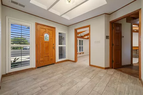 Entry Way - 709 Winfield Pl, Modesto, CA 95355 photo 3 of 12