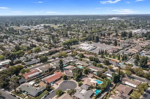 View/Area - 709 Winfield Pl, Modesto, CA 95355 photo 9 of 11