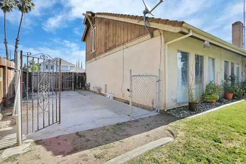 Exterior - 2300 Senimi Cir, Ceres, CA 95307 photo 10 of 14
