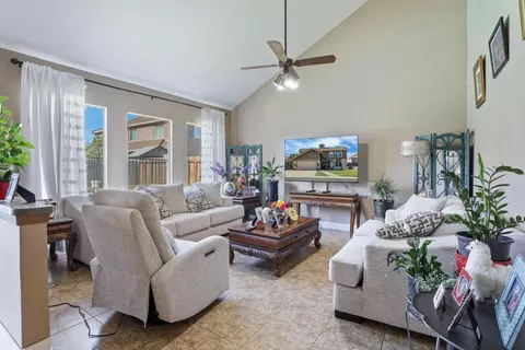 Living - 2300 Senimi Cir, Ceres, CA 95307 photo 1 of 4