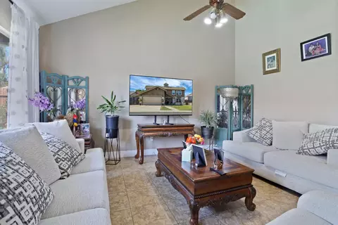 Living - 2300 Senimi Cir, Ceres, CA 95307 photo 2 of 4