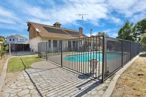 Exterior - 2300 Senimi Cir, Ceres, CA 95307 photo 11 of 14