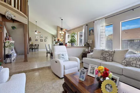 Living - 2300 Senimi Cir, Ceres, CA 95307 photo 4 of 4