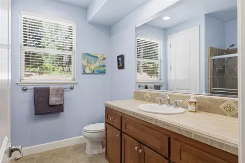 Bath - 4550 Newtown Rd, Placerville, CA 95667 photo 3 of 5