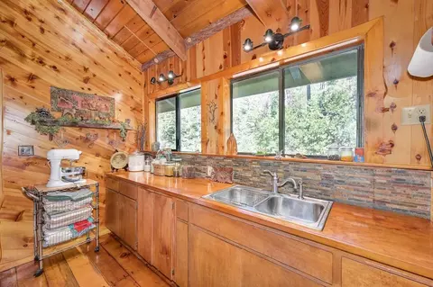 Kitchen - 4940 Star Ln, Georgetown, CA 95634 photo 6 of 7