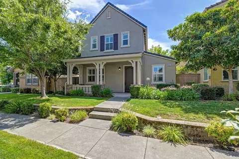 1511 Bonanza Ln, Folsom, CA 95630