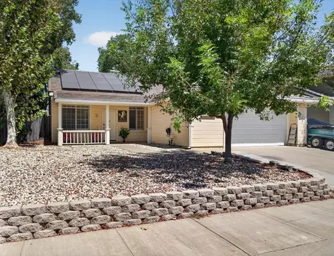 1643 Santoni Ln, Woodland, CA 95776