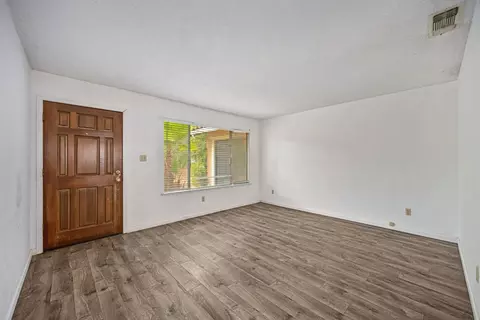 Living - 4136 Hollister Ave, Carmichael, CA 95608 photo 1 of 8