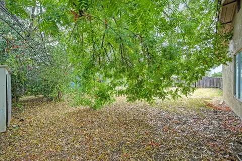 Exterior - 4136 Hollister Ave, Carmichael, CA 95608 photo 4 of 10
