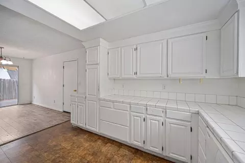 Kitchen - 4136 Hollister Ave, Carmichael, CA 95608 photo 3 of 5