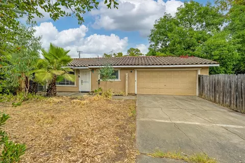 Exterior - 4136 Hollister Ave, Carmichael, CA 95608 photo 9 of 10