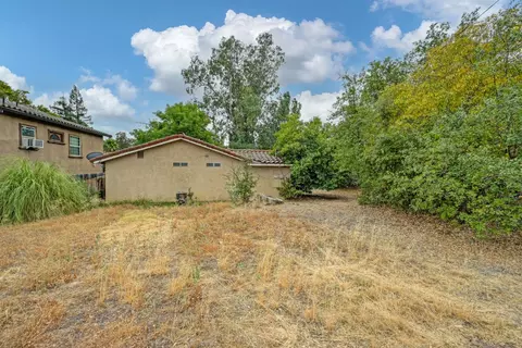 Exterior - 4136 Hollister Ave, Carmichael, CA 95608 photo 2 of 10