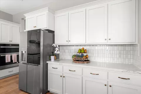 Kitchen - 5010 Neroly Rd, Oakley, CA 94561 photo 8 of 9