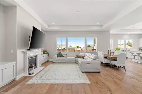 Living - 5010 Neroly Rd, Oakley, CA 94561 photo 1 of 5