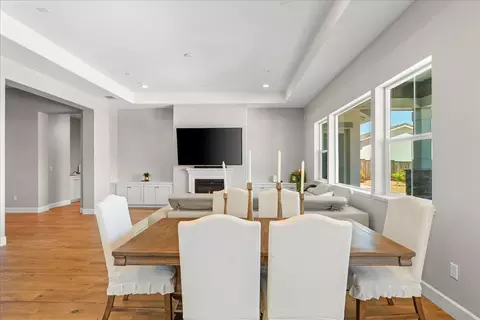 Dining - 5010 Neroly Rd, Oakley, CA 94561 photo 2 of 3