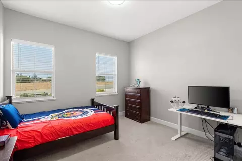 Bedroom - 5010 Neroly Rd, Oakley, CA 94561 photo 7 of 9