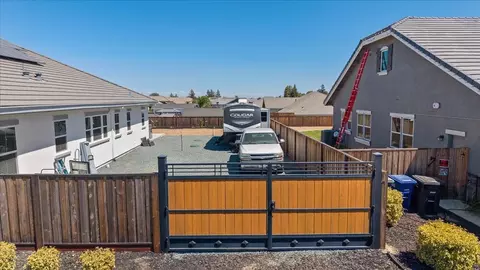 Exterior - 5010 Neroly Rd, Oakley, CA 94561 photo 15 of 15