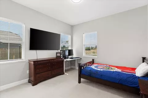 Bedroom - 5010 Neroly Rd, Oakley, CA 94561 photo 8 of 9