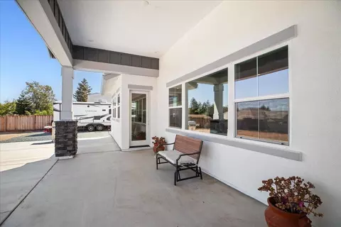 Exterior - 5010 Neroly Rd, Oakley, CA 94561 photo 5 of 15