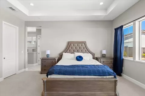 Bedroom - 5010 Neroly Rd, Oakley, CA 94561 photo 6 of 9