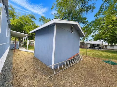 Exterior - 4728 Pacific Ave, Olivehurst, CA 95961 photo 8 of 12