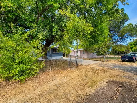 Exterior - 4728 Pacific Ave, Olivehurst, CA 95961 photo 6 of 12