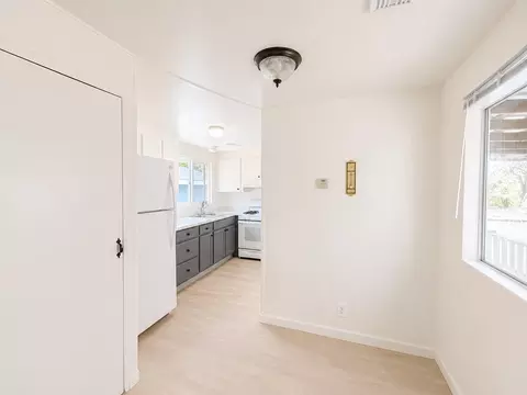 Dining - 4728 Pacific Ave, Olivehurst, CA 95961 photo 1 of 1