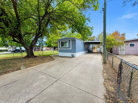 Exterior - 4728 Pacific Ave, Olivehurst, CA 95961 photo 4 of 12