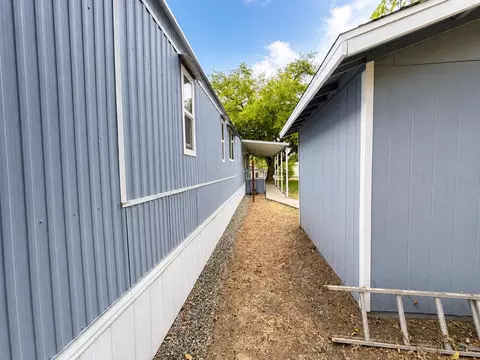 Exterior - 4728 Pacific Ave, Olivehurst, CA 95961 photo 11 of 12
