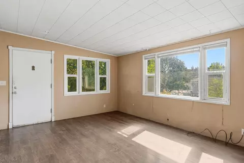 Living - 873 Union St, Placerville, CA 95667 photo 2 of 4