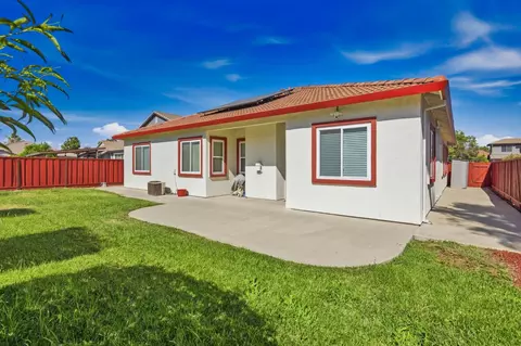 Exterior - 567 Whitney Ct, Tracy, CA 95377 photo 3 of 4