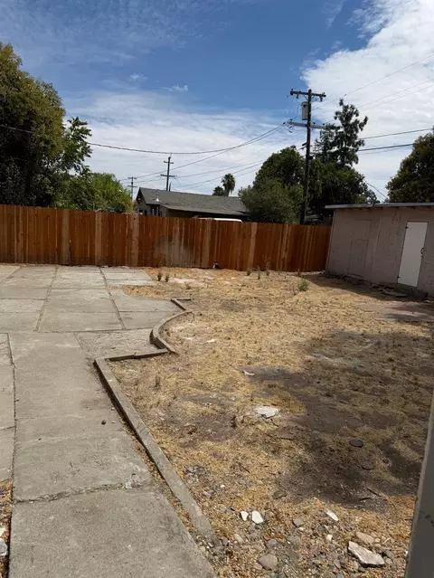 Exterior - 2346 Hackberry St, Stockton, CA 95205 photo 7 of 7