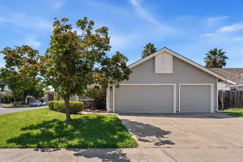 5416 Pearlstone Dr, Antelope, CA 95843