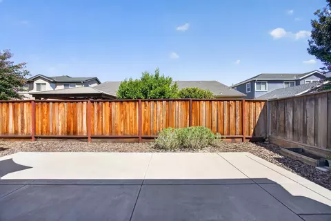 Exterior - 4204 Ivory Ln, Turlock, CA 95382 photo 5 of 9