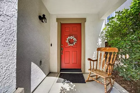 Exterior - 4204 Ivory Ln, Turlock, CA 95382 photo 4 of 9