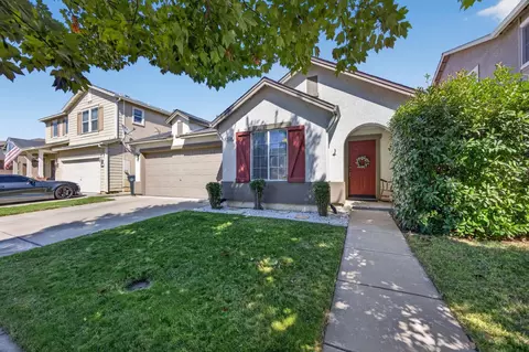 Exterior - 4204 Ivory Ln, Turlock, CA 95382 photo 3 of 9