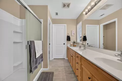 Entry Way - 4204 Ivory Ln, Turlock, CA 95382 photo 3 of 6