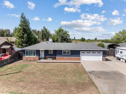 12801 Bonnie Brae Ave, Waterford, CA 95386