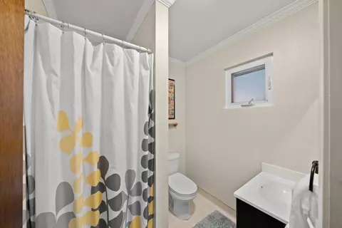 Bath - 330 Gregory Way, Colfax, CA 95713 photo 1 of 6