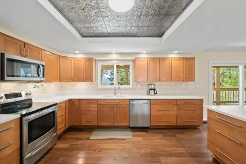 Kitchen - 330 Gregory Way, Colfax, CA 95713 photo 8 of 8