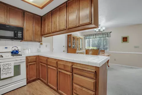 Kitchen - 1301 Windsor, Turlock, CA 95380 photo 3 of 5