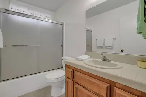 Bath - 1301 Windsor, Turlock, CA 95380 photo 1 of 3