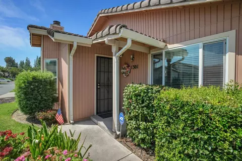 Exterior - 1301 Windsor, Turlock, CA 95380 photo 5 of 9