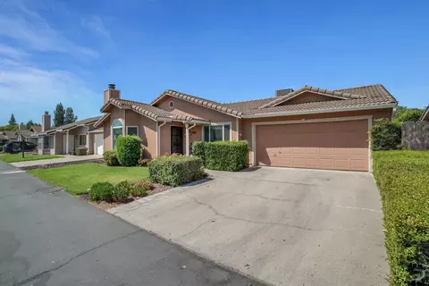 Exterior - 1301 Windsor, Turlock, CA 95380 photo 6 of 9