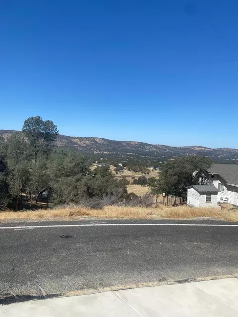 2335 Arrowhead St, Copperopolis, CA 95228